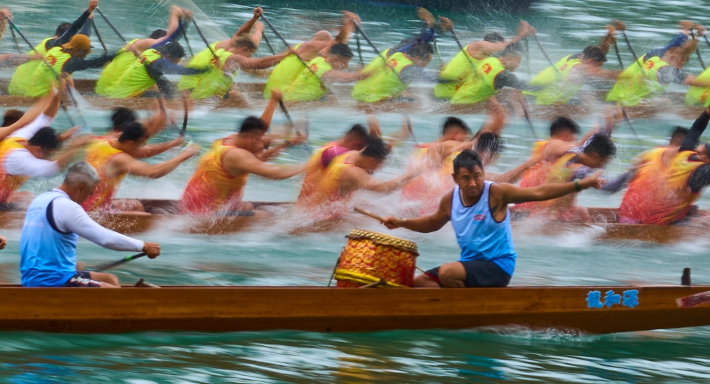 Dragon Boat Racing in Hong Kong by Maurice Ping Leung (Group 2)